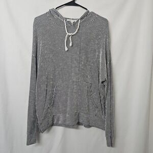 Caution To The Wind Junior Women's Sz Med Pullover Hooded Top Comfy Soft Outdoor